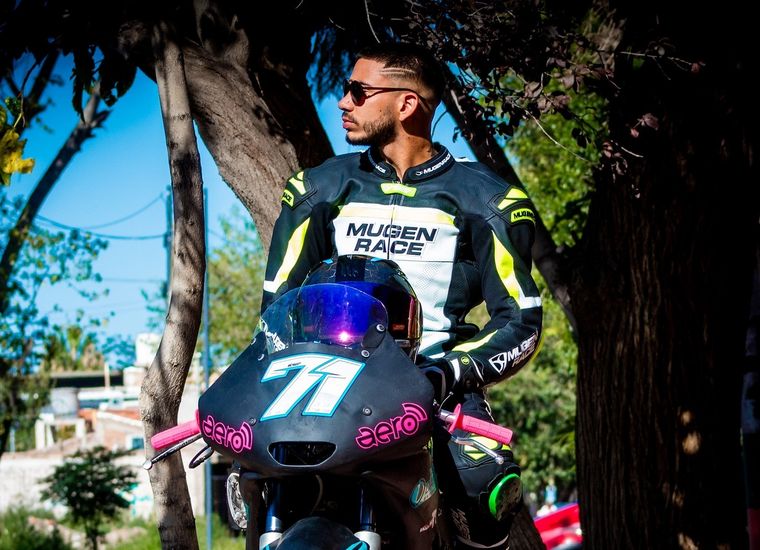 Mariano Villalobos acelera en El Villicum. Foto: Facebook Mariano Villalobos