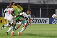 defensa y justicia volvio a caer y complico sus chances