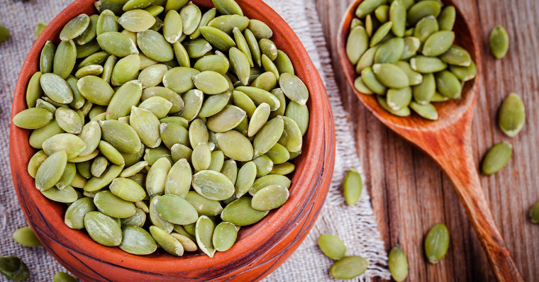 Las semillas de calabaza son fáciles de encontrar y económicas. Las semillas de calabaza son fáciles de encontrar y económicas. 