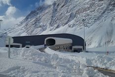 el paso cristo redentor se mantiene cerrado y hay malestar de los camioneros