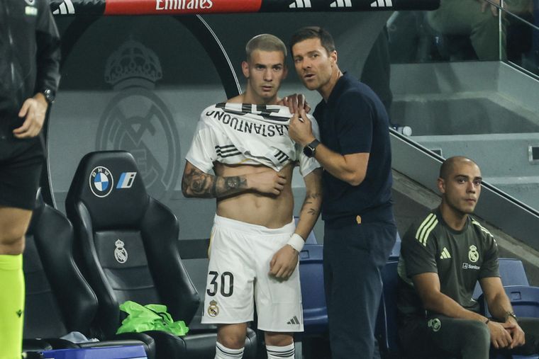Xabi Alonso llenó de elogios a Franco Mastantuono tras su debut en el Real Madrid.