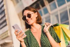 Misma prenda a menor precio: la solución para comprar ropa exclusiva con descuento Foto: Freepik