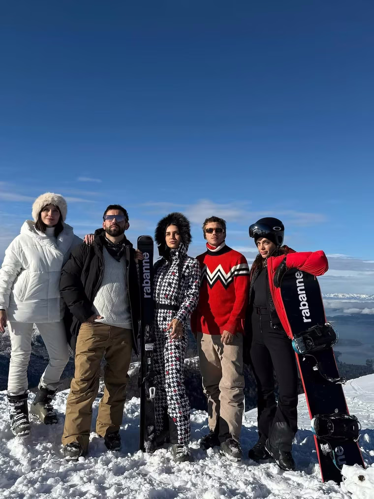 Zaira Nara mostró cómo vestirse para la nieve. Zaira Nara mostró cómo vestirse para la nieve.