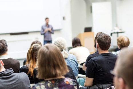 Uno de estos cursos está orientado a la inteligencia artificial aplicada a los negocios. Uno de estos cursos está orientado a la inteligencia artificial aplicada a los negocios.