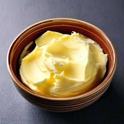 150 gr de manteca a temperatura ambiente