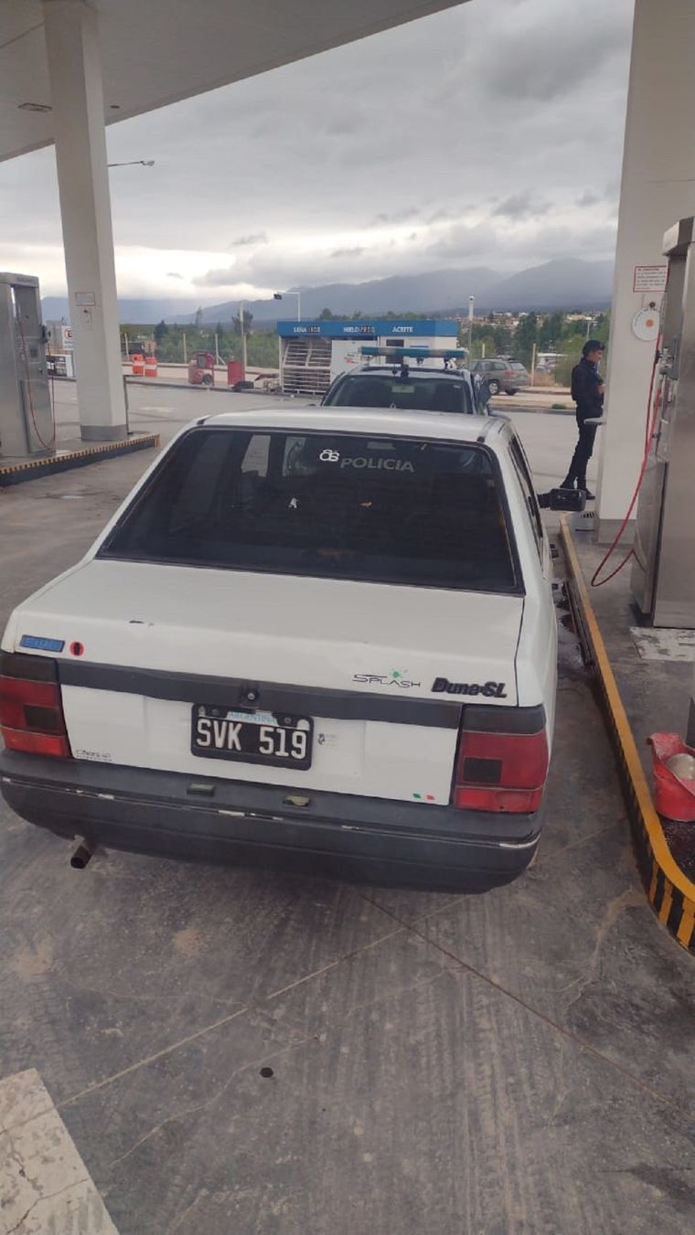 El coche robado. Foto: Ministerio de Seguridad
