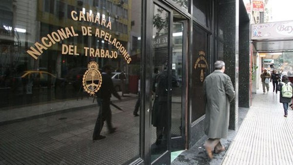 La Cámara del Trabajo revocó la cautelar contra la reforma laboral y reestablece 83 artículos