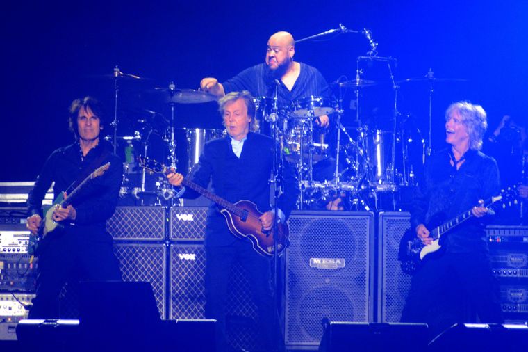 Paul McCartney abrió su show con Can´t buy me love y una frase tipicamente cordobesa: Dónde están los culiados. Foto: Gabriel Ferreyra
