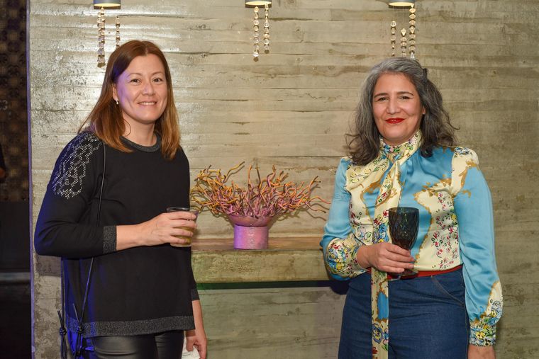 Paula Nieva y Cecilia Casagno. Paula Nieva y Cecilia Casagno.