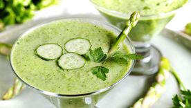 Receta ligera y detox: sopa fría de palta y pepino para el verano. Receta ligera y detox: sopa fría de palta y pepino para el verano.