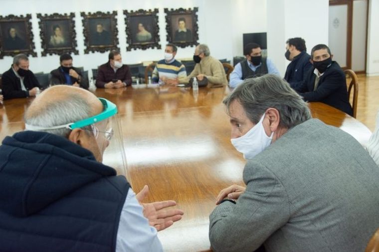 Reunión de hoy entre los intendentes y el gobernador Suarez.