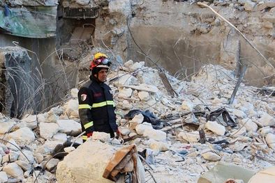 MDZol | La esperanza de encontrar a más sobrevivientes disminuye con cada minuto que pasa. Foto: REUTERS