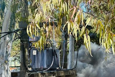 MDZol | Neumáticos quemados en los ingresos a la ciudad de Pinamar. Foto: Twitter Martín Yeza