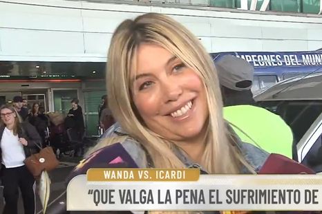 La mediática y la dispariedad en sus relatos. Créditos: Captura / Intrusos (América TV) La mediática y la dispariedad en sus relatos. Créditos: Captura / Intrusos (América TV)