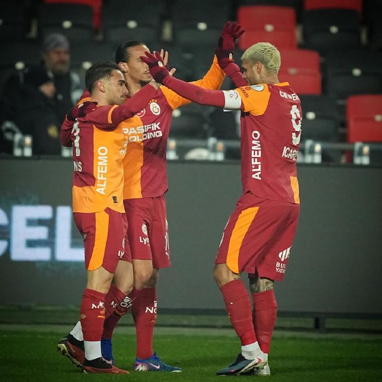 Galatasaray, equipo en el que juega el argentino Mauro Icardi, fue multado tras la Supercopa de Turquía.