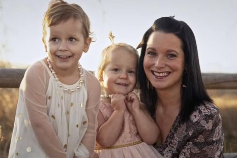 NETFLIX. American Murder NETFLIX. American Murder