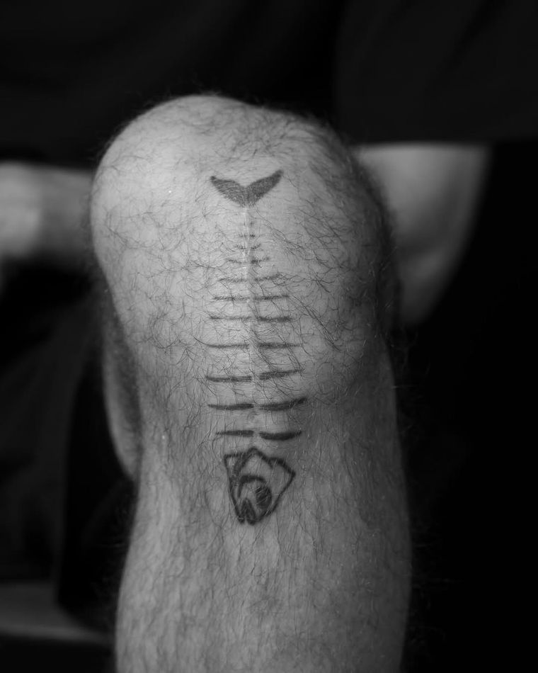 Lejos de ocultar sus cicatrices, Sergio Canales las transforma en símbolos Lejos de ocultar sus cicatrices, Sergio Canales las transforma en símbolos