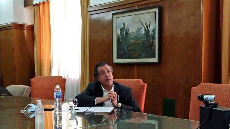 El ministro de Gobierno, Víctor Ibáñez, presentó hoy su pauta presupuestaria.