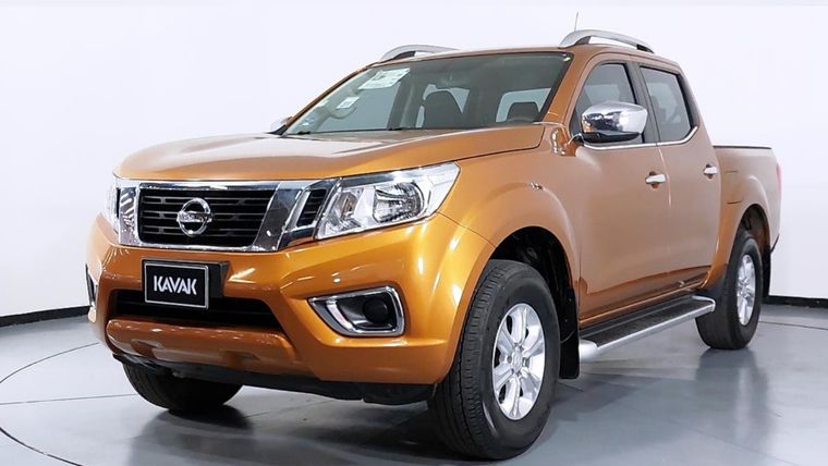 Nissan Frontier LE