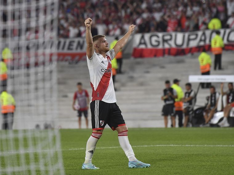 Lucas Beltrán marcó dos de los tres goles millonarios. Foto: Télam