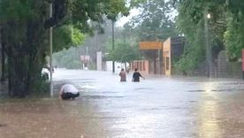 El colapso del sistema pluvial dejó varias ciudades inundadas en Corrientes. El colapso del sistema pluvial dejó varias ciudades inundadas en Corrientes.