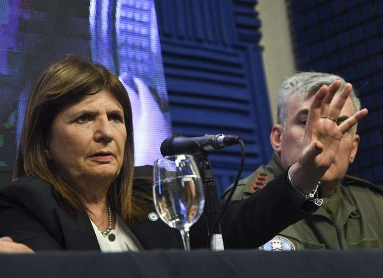 La ministra Bullrich destacó que no hubo cortes en todo el país Foto: Télam