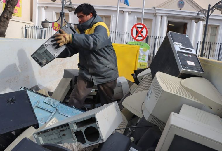 Luján lidera el reciclaje de electrónicos y apuesta a un modelo circular junto a cooperativas y empresas con compromiso ambiental.