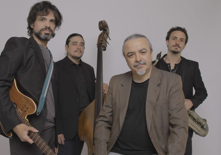 Miguel García Urbani presenta 33 poemas en cartelera Foto: Prensa Agencia Fogón