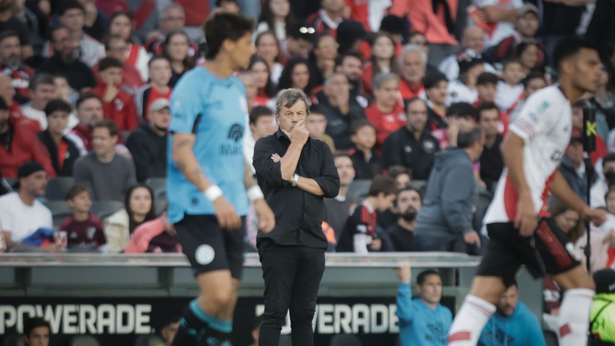 El tenso cruce del Ruso Zielinski con un periodista tras la derrota de Belgrano ante River: 