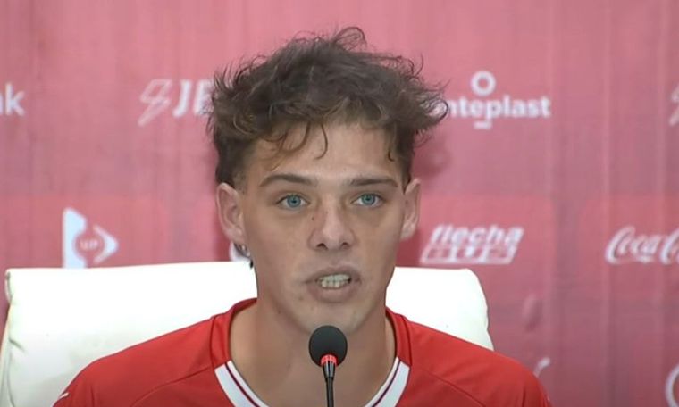 Santi Maratea cruzó a quienes lo critican por el porcentaje que percibirá de la colecta para Independiente Foto: NA