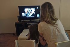 La televisión por cable e internet también están incluidas en el DNU. Foto: Télam La televisión por cable e internet también están incluidas en el DNU. Foto: Télam