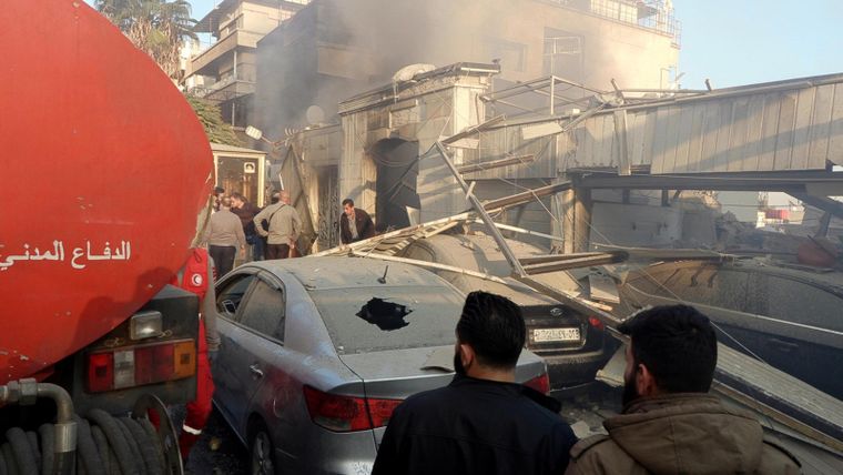El ataque aéreo dejó un saldo de 15 muertos en Damasco. Foto: EFE