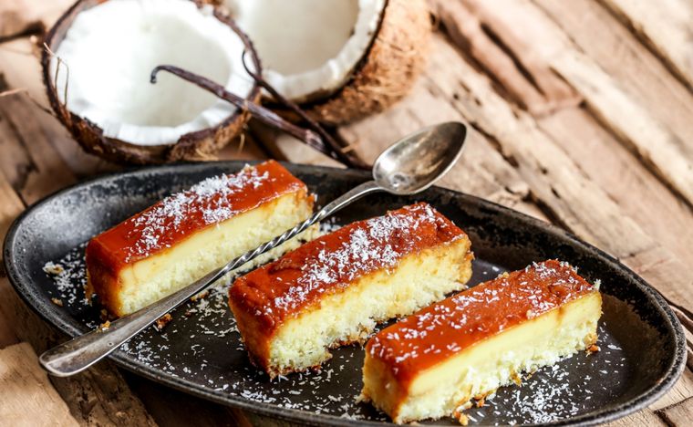 Flan de manzana y coco Una receta simple y deliciosa para hacer en minutos. Foto: Shutterstock
