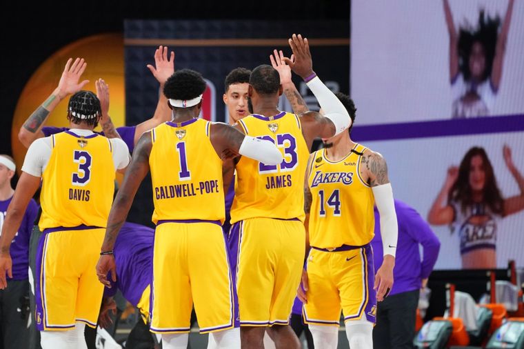Lakers LeBron James y Davis anulan a Miami y ponen la directa hacia el anillo Foto: DPA