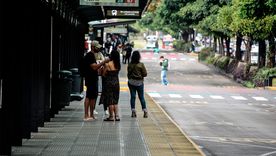 Miles de pasajeros se ven afectados por el nuevo paro de colectivos. Miles de pasajeros se ven afectados por el nuevo paro de colectivos.