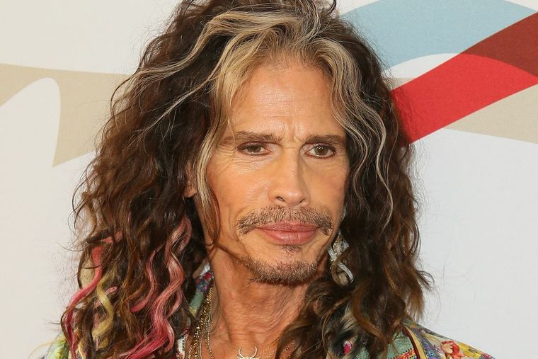 Foto: https://www.musicmundial.com/2022/12/30/el-cantante-steven-tyler-es-acusado-de-abuso-sexual-a-una-menor-de-16-anos/