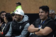 Carlos Tevez junto a Santiago Britos, presidente de la Asociación del Padel Argentino. Carlos Tevez junto a Santiago Britos, presidente de la Asociación del Padel Argentino.