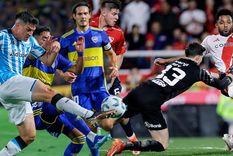 Boca y River dominan los historiales ante Racing e Independiente respectivamente. Pero la Academia le recortó al Xeneize en los últimos años. (Fotos: FotoBaires) Boca y River dominan los historiales ante Racing e Independiente respectivamente. Pero la Academia le recortó al Xeneize en los últimos años. (Fotos: FotoBaires)