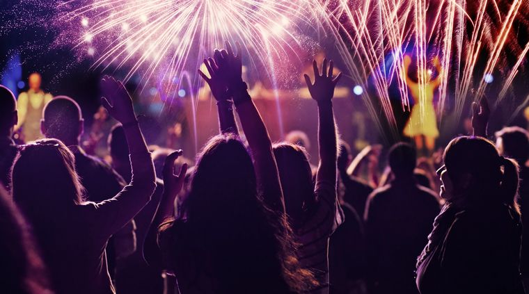 Las cenas de egresados son uno de los momentos más esperados por los estudiantes de primaria y secundaria Foto: shutterstock.com