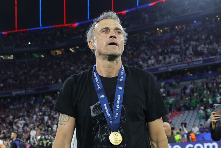 Luis Enrique perdió una importante racha con el PSG en Francia tras la sorpresiva eliminación ante el París FC.