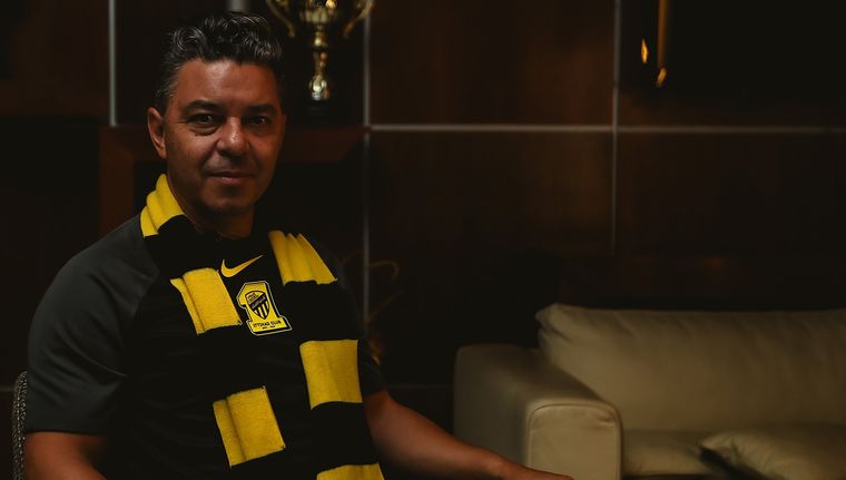 El DT disfruta de sus primeros días en el fútbol de Arabia Saudita. Foto: @ittihad