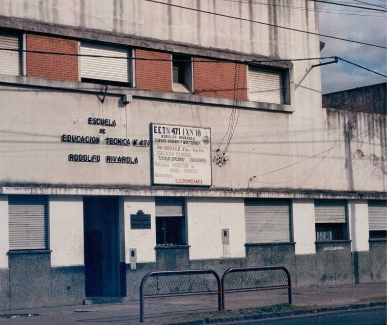 Docentes de unas escuela rosarina aprovecharon las PASO para visibilizar su reclamo Foto: Archivo MDZ