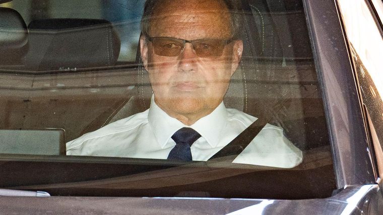 Razzell fue condenado a cadena perpetua en 2003 por el asesinato de su esposa.