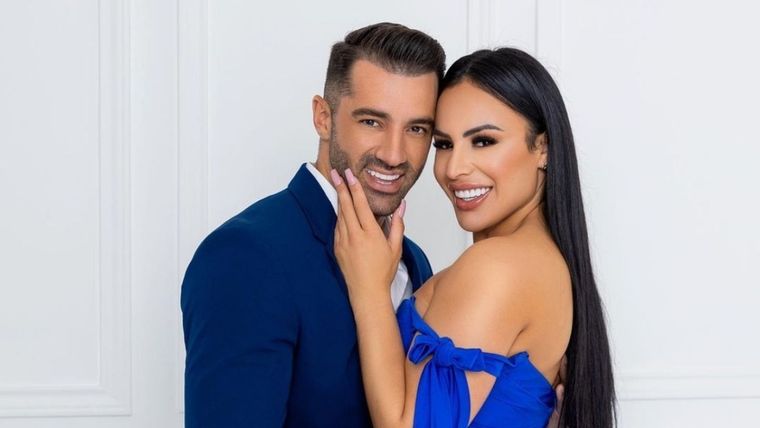 Evelyn Beltrán y Toni Costa demuestran su amor en todo momento.