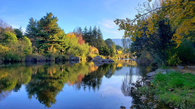 San Clemente es uno de los pueblos más tranquilos para disfrutar agua y naturaleza en verano. San Clemente es uno de los pueblos más tranquilos para disfrutar agua y naturaleza en verano.
