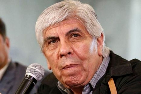 Hugo Moyano firmó una paritaria a la baja. MDZ Hugo Moyano firmó una paritaria a la baja. MDZ