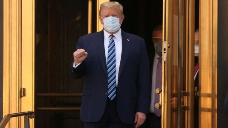 Donald Trump salió este lunes del hospital en el que estuve 72 horas.