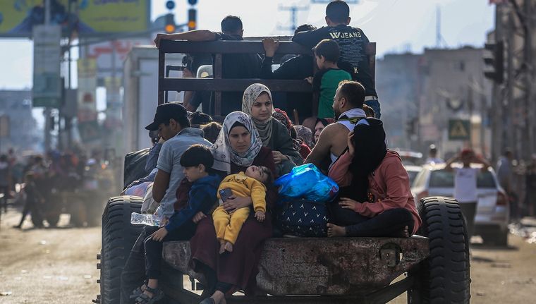 La gente de Gaza vive un tremendo martirio Foto: DPA