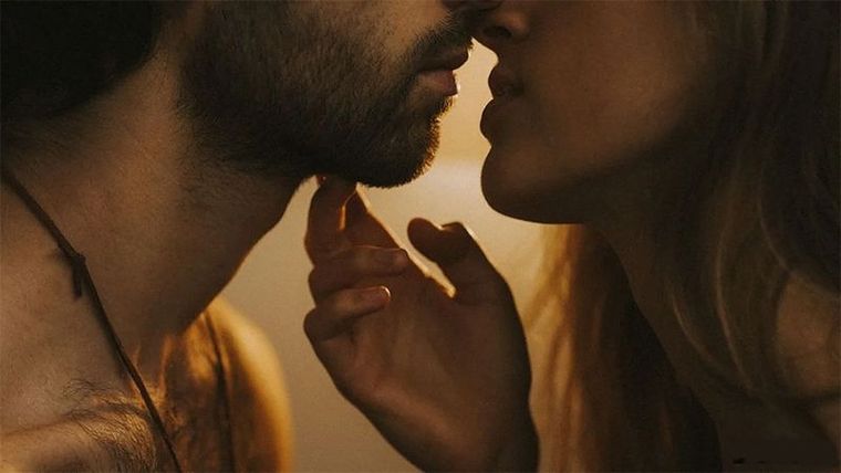 Según una investigación, el 26% de los hombres y el 8% de las mujeres en Estados Unidos están interesados en tener sexo con otras personas que no son su pareja principal. Foto: GETTY IMAGES