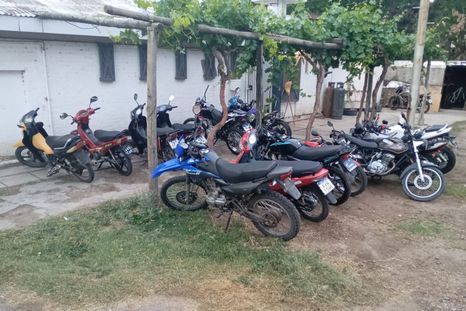 La intervención policial, que contó con el uso de drones, llevó a casi 300 identificaciones y al secuestro de varias motocicletas.&nbsp;